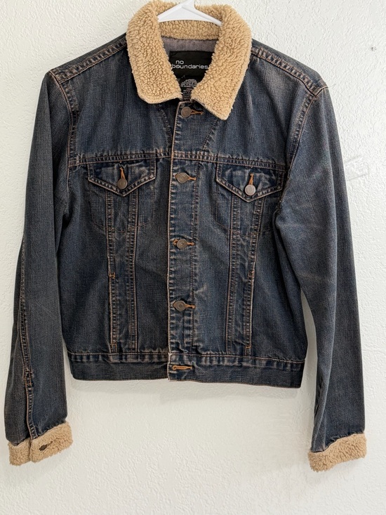 No Boundaries Jackets & Blazers - 🔥 BUNDLE DEAL 🔥  No Boundaries Sherpa Lined Denim Jacket Women Medium Cropped